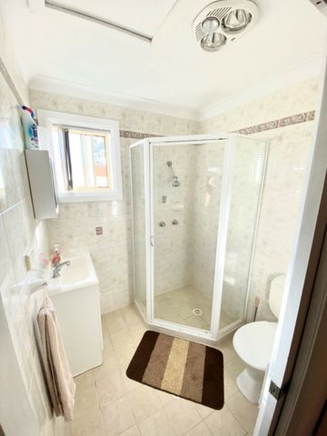 One Bedroom Flat - Photo 4