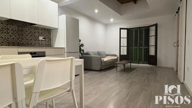 Piso de alquiler en Cervantes, Barri Gòtic - Photo 1