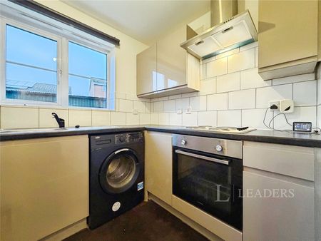 house to rent Marbury Drive, Bilston, West Midlands, WV14 - Photo 5