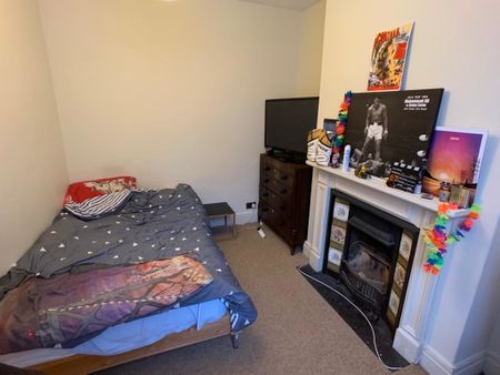 Lockwood Street, The Groves - P1950 - Photo 4