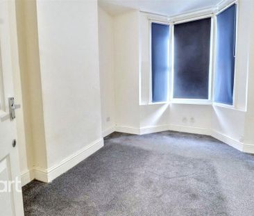 3 bedroom end of terrace house to rent - Photo 5