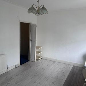 Room in a Shared Flat, Portland Road, SE25 - Photo 2