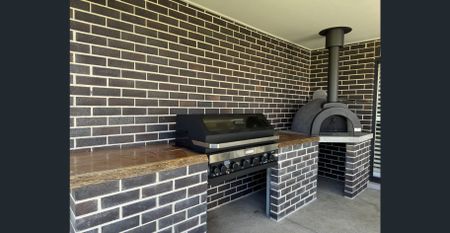 Ultimate Family Home - Photo 3