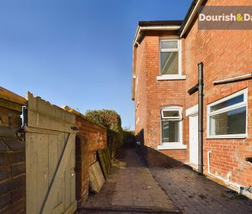 2 bedroom end of terrace house to rent - Photo 5