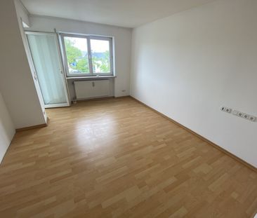 Großzügige 2-Zimmer-Wohnung mit Westbalkon & Wintergarten - Foto 3