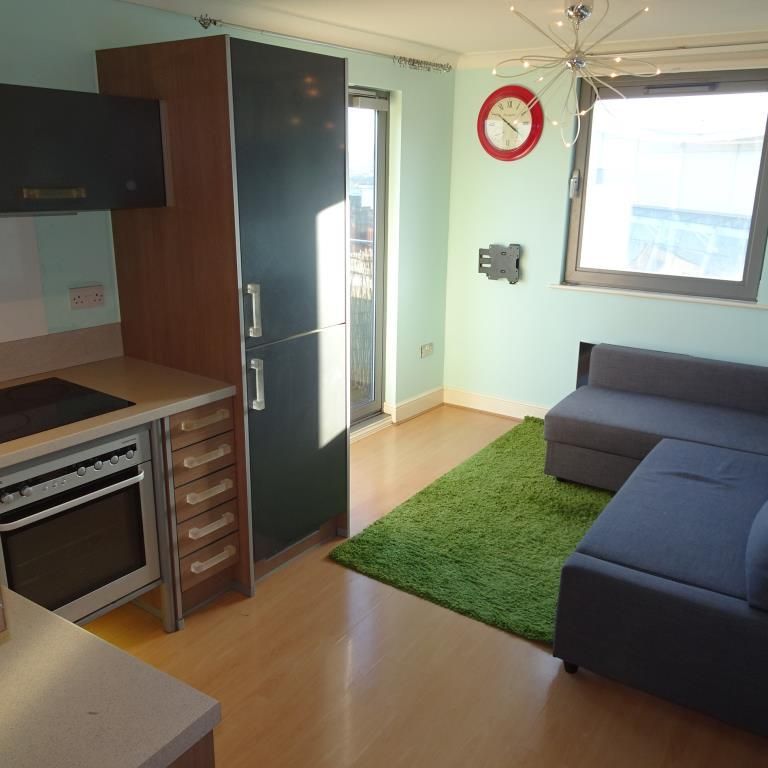 1 bedroom apartment to rent - Photo 1