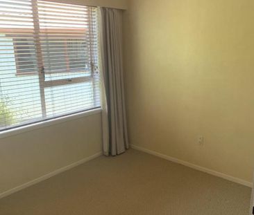 Sitting High on Highland - Photo 3