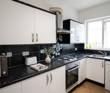 1 bedroom house of multiple occupation to rent - Photo 4