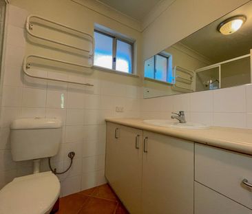 2/35 Antaries Avenue, Coffs Harbour, NSW 2450 - Photo 3