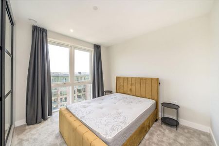 3 bedroom flat to rent - Photo 3