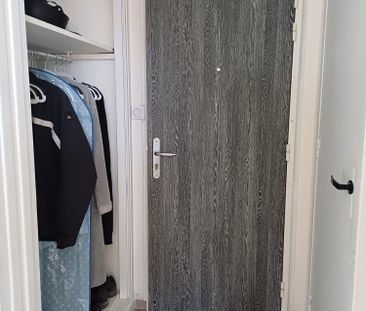 Location Appartement 2 pièces 31m² GANNAT 03800 - Photo 3