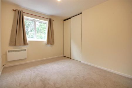 2 bedroom semi-detached house to rent - Photo 2