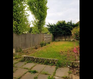 Room in a Shared House, James Avenue, NW2 - Photo 6