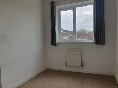 3 bedroom detached house to rent - Photo 2