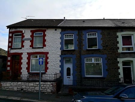 Vivian Street, Ferndale, Tylorstown - Photo 5
