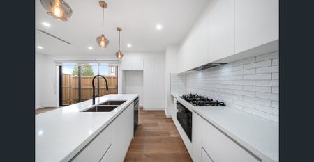 Contemporary Comfort in the Heart of Mickleham - Photo 5