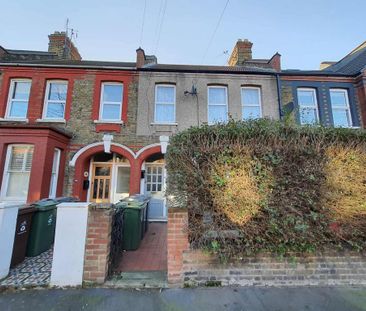 2 bedroom maisonette to rent - Photo 3