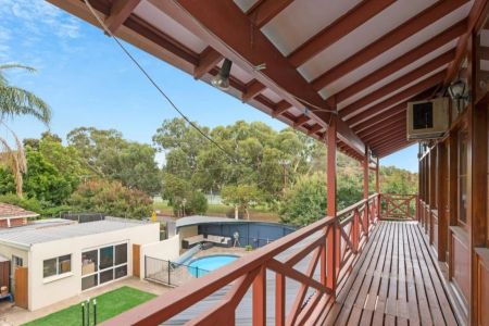 Brilliantly Located! An Idyllic Lifestyle Awaits! - Photo 4