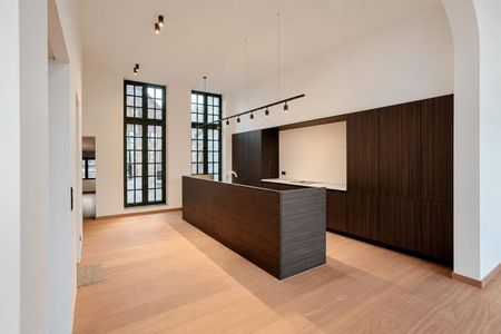 Appartement te huur - foto 2
