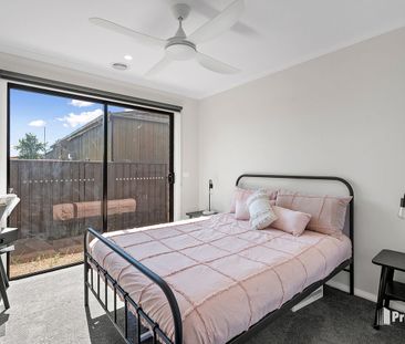 Modern 3 Bedroom Home with Plunge Pool & Alfresco - Photo 3