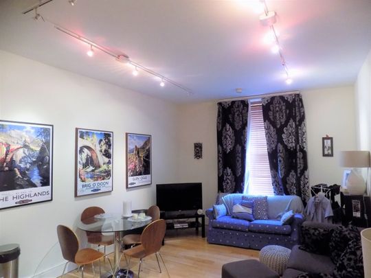 1 Bed Flat, Kennington Oval, SE11 - Photo 1