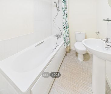 2 bedroom property to rent - Photo 4