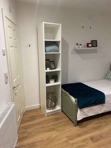 Room in a Shared House, Salford, M7 - Photo 5