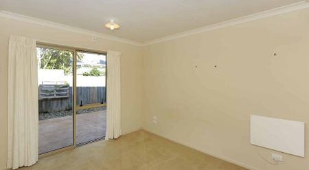 Viewing Time: Wednesday 19th November 12.00-12.15 pm - Photo 3