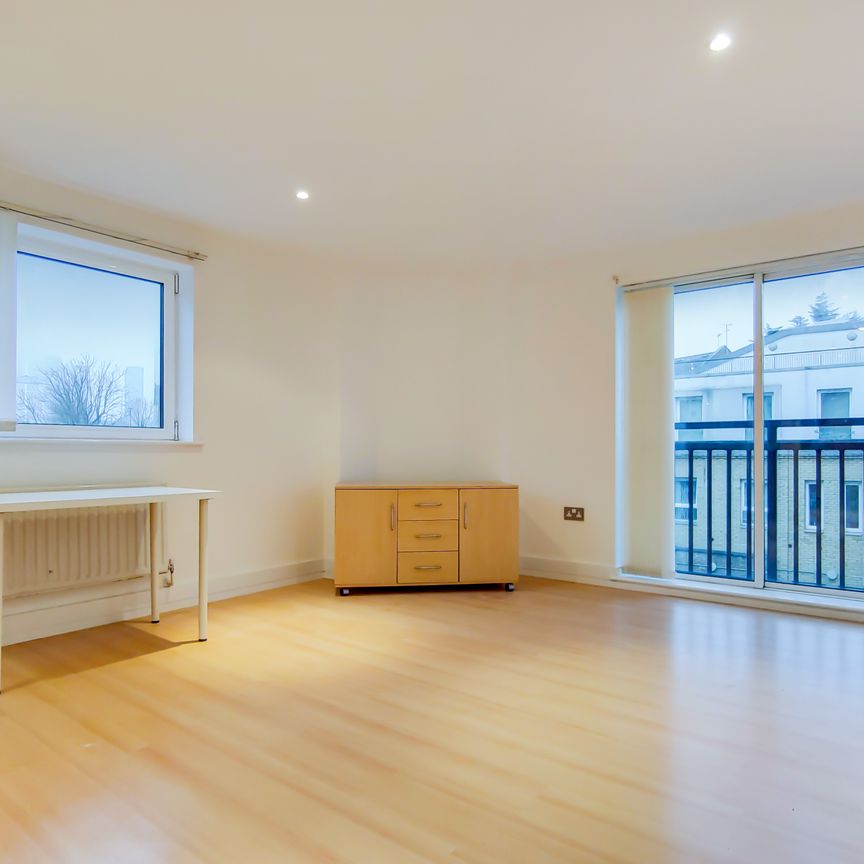 Westferry Road, London, E14 3QA - Photo 1