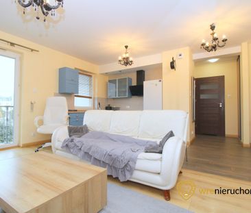 Klimatyczne 2 pokojowe mieszkanie z loggią - Zdjęcie 3