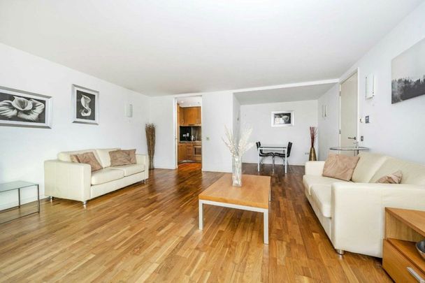 Fairmont Avenue, Canary Wharf, E14 - Photo 1