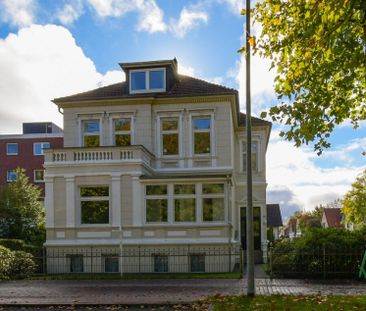 6659 - Sofort Bezugsfrei! Attraktive 4-Zimmer-Wohnung in weißer Alt... - Foto 1