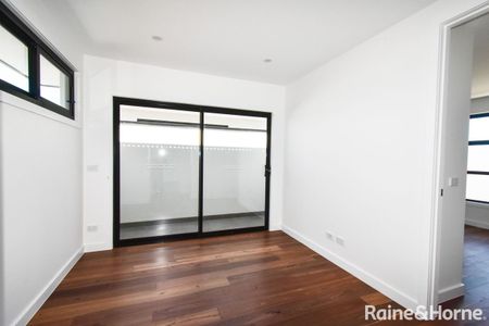 5/33 HILLCREST GROVE SPRINGVALE - Photo 2