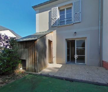 Location Maison 3 pièces 59m² NOTRE DAME D OE 37390 - Photo 1