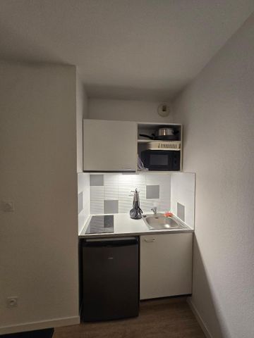 Location Appartement 1 pièce 18m² BEZIERS 34500 - Photo 4