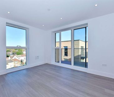 A modern one bedroom apartment in the Horlicks Quarter by Berkeley ... - Photo 4