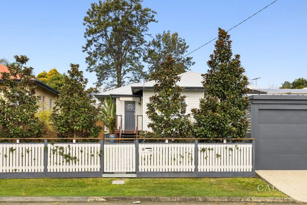 179 Beddoes Street, Holland Park, QLD, 4121 - Photo 1