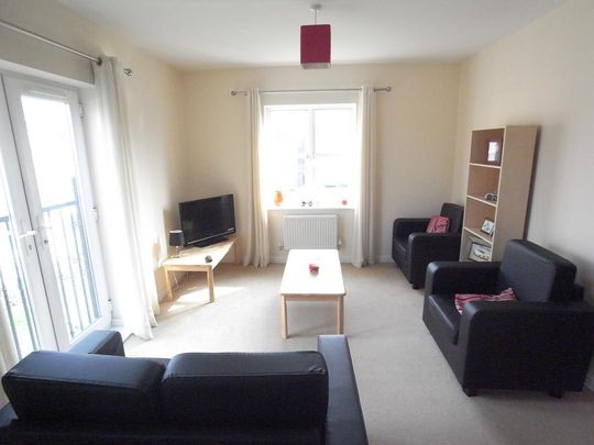 2 bedroom flat to rent - Photo 1
