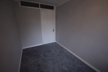 3 bedroom bungalow to rent - Photo 2