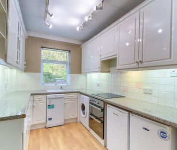 2 bedroom flat to rent - Photo 5