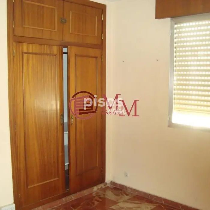 Piso en alquiler en Centro - Foto 1