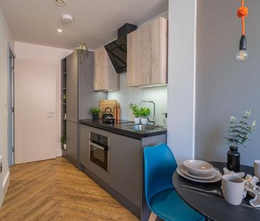 1 bedroom flat to rent - Photo 2