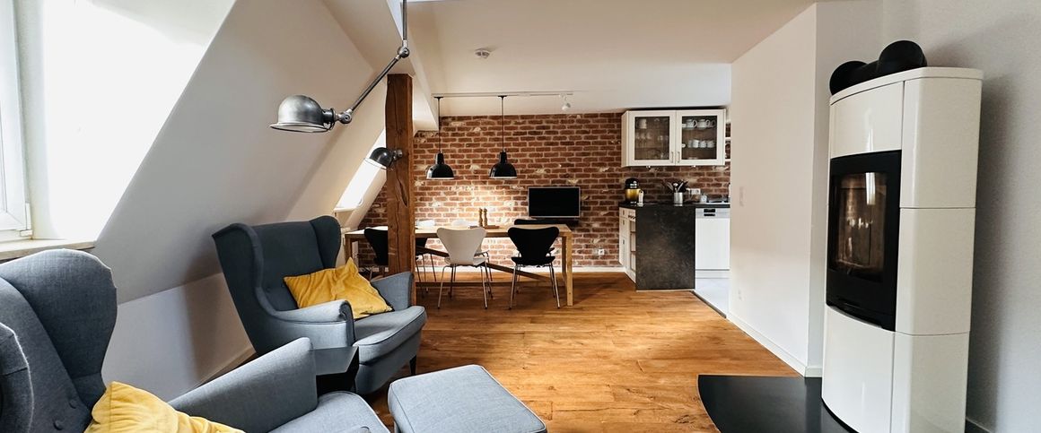 Im schönen Burgviertel über 3 Etagen - vollmöbliert mit Dachterrasse! - Foto 1