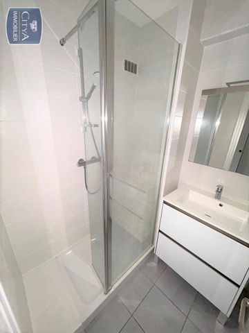 Location Appartement 3 pièces 61m² CHAMALIERES 63400 - Photo 5