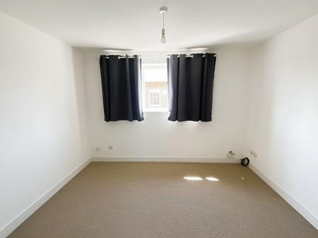 2 Bedroom Apartment to Rent in Lovell Court, Irthlingborough, Northants, NN9 - Photo 5