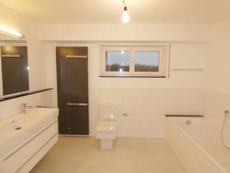 Hochwertig modernisierte 3-Zimmer-Erdgeschoss-Wohnung in gefragter Lage von Opladen - Photo 4