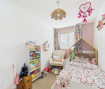 Spencer Close, Melksham, Wiltshire, SN12 - Photo 2