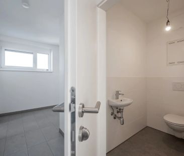 südwestlich ausgerichtete Eckwohnung mit Balkon: 3 Zimmer + 2 KFZ-S... - Photo 5