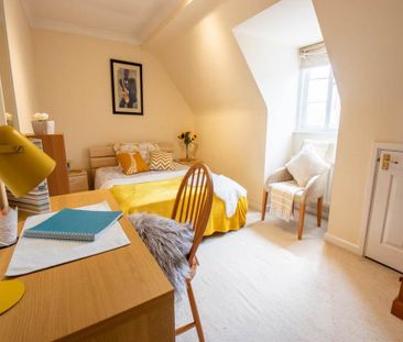 3 bedroom flat to rent - Photo 1