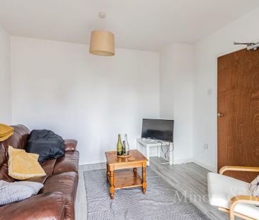 4 bedroom semi-detached house to rent - Photo 1